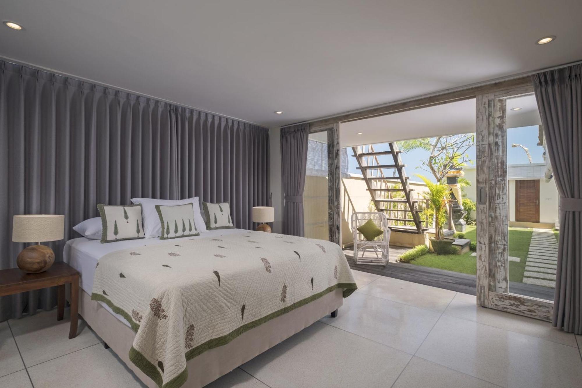 Villa Manggala - 13 Mins Walk To Berawa Beach Canggu Exterior foto